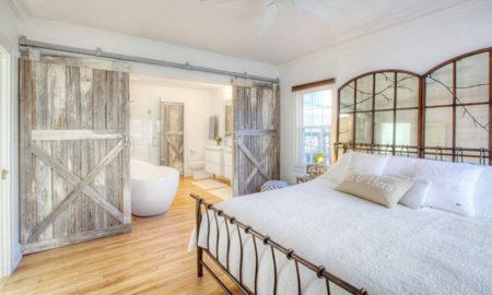 farmhouse-style-bedroom-with-reclaimed-wood