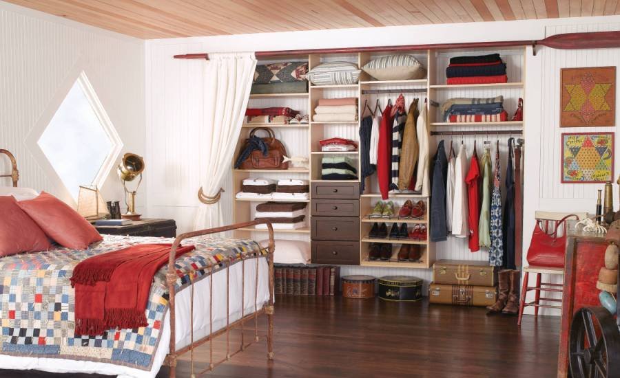 hardwood-flooring-and-wooden-ceiling-also-closets-organizers-in-rustic-bedroom